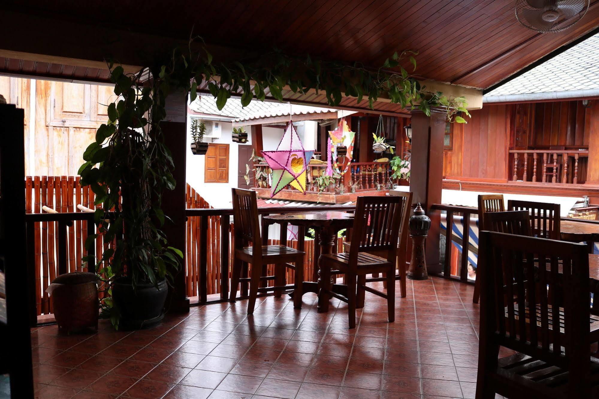 Apple Guesthouse Luang Prabang Exterior foto